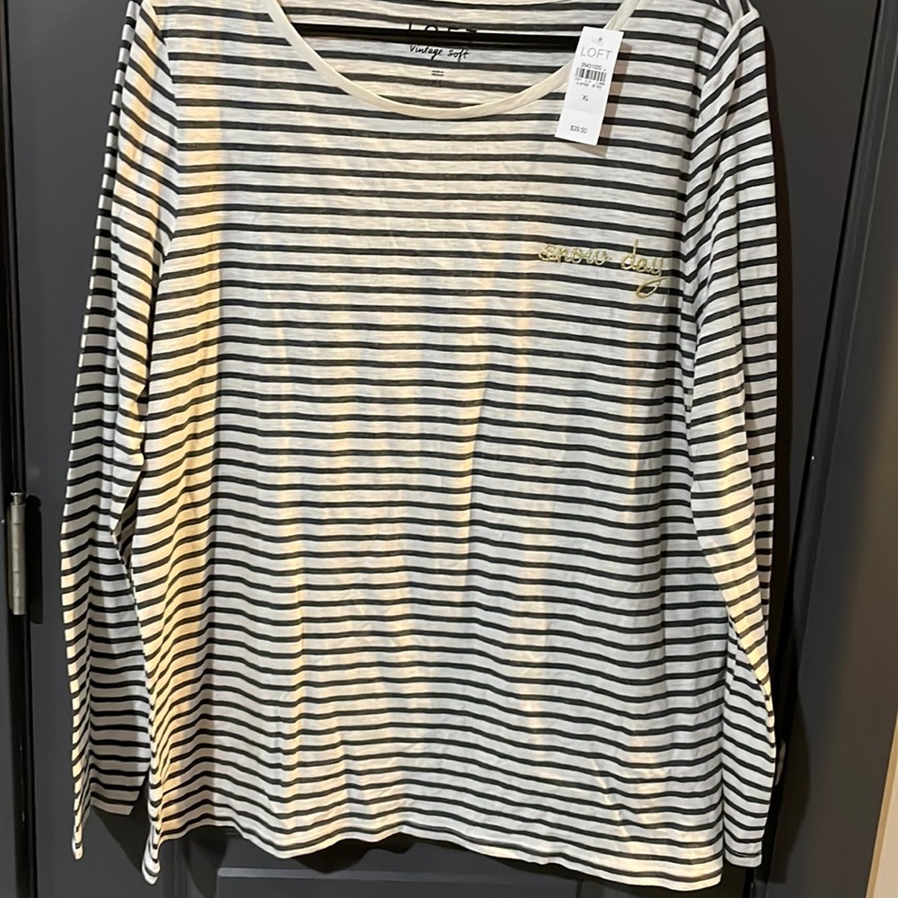 Loft long sleeve tee gray stripe